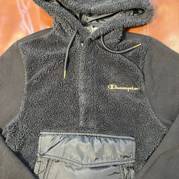 Champion Men's Faux-Fur Half-Zip Hoodie Sherpa Sweatshirt Size XS Cozy Comfy - Picture 6 of 10